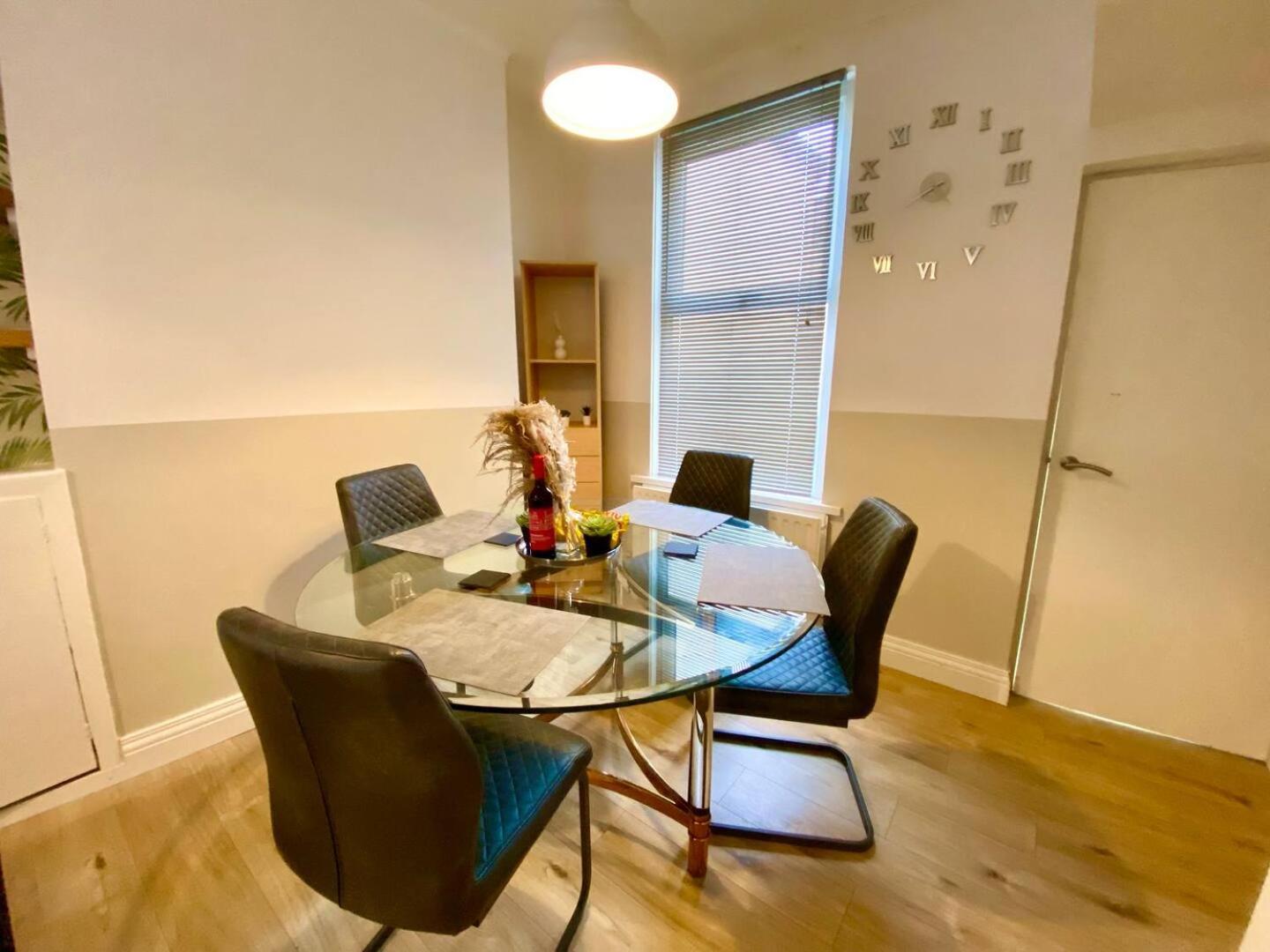 2Br City Side House Белфаст Экстерьер фото