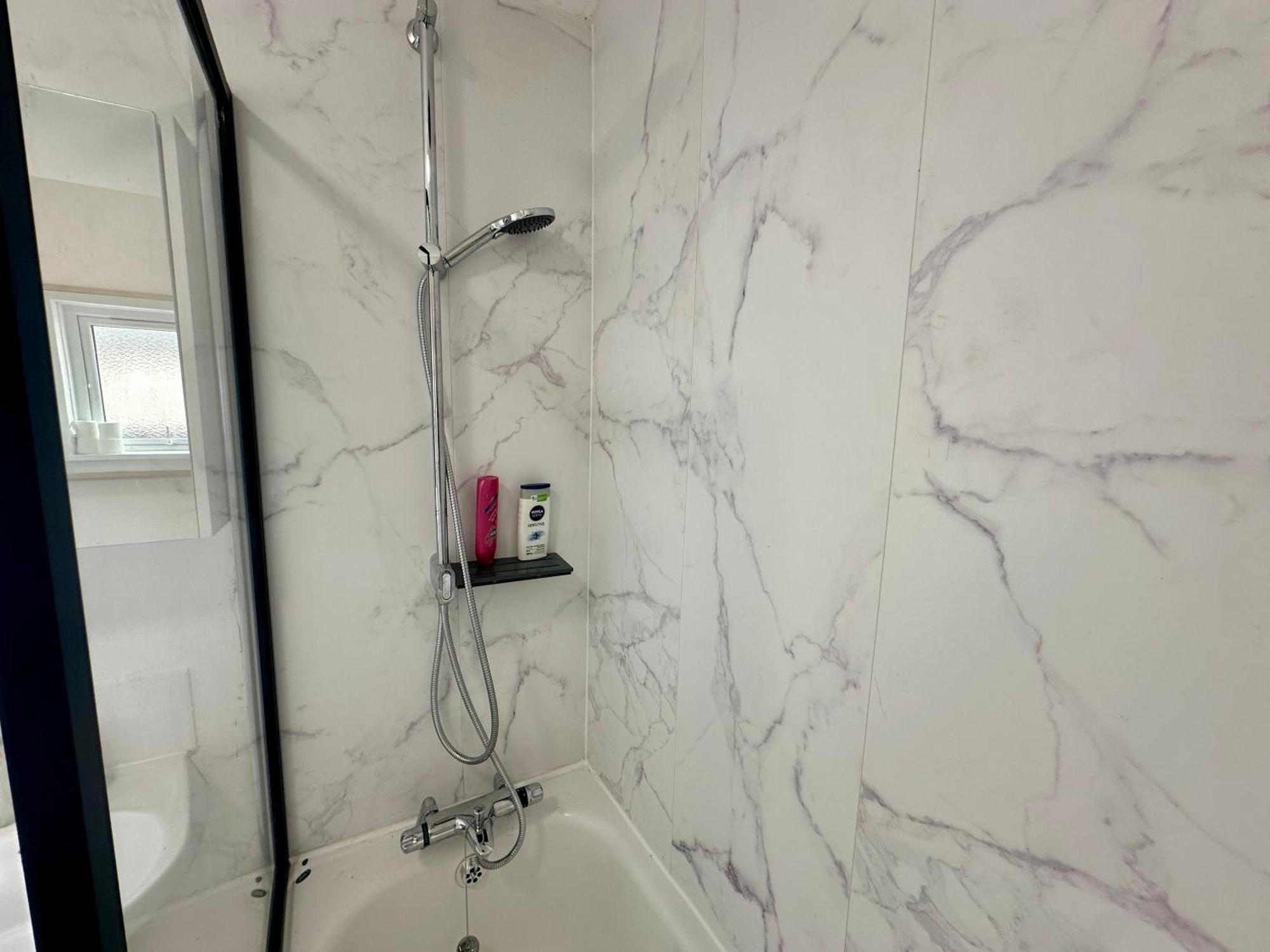 2Br City Side House Белфаст Экстерьер фото